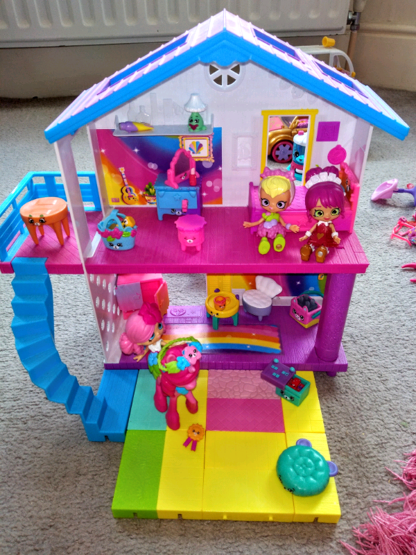 Shopkins happy places rainbow beach house playset in Bournemouth