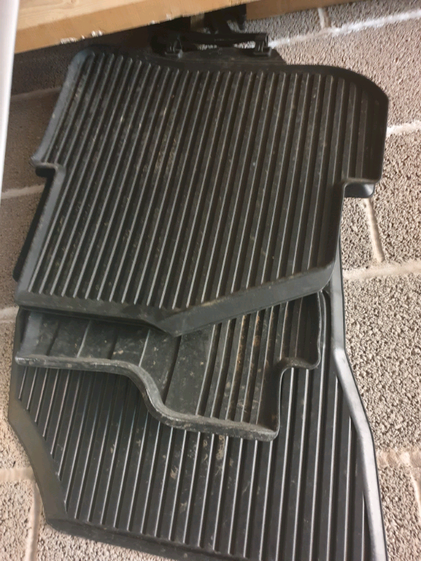 Genuine Audi A1 Rubber Mats Front & Rear (8X0061511041 / 8X2061501041