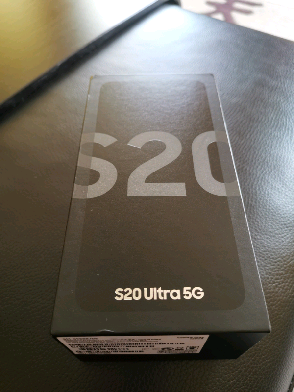 Samsung S20 ultra cosmic gray 128gb unlocked brand new in sealed box. | in Edinburgh City Centre