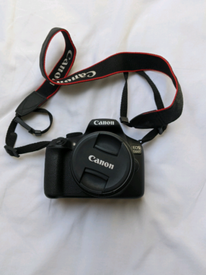 Canon EOS-1300D in excellent condition with lense and case