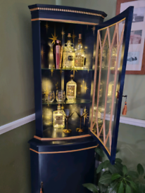Drinks corner cabinet