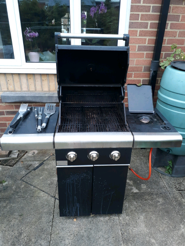 Large Gas BBQ Jamie Oliver 3 burner with utensils and raincover in