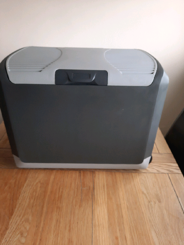 Cooler box 40 ltr. 12v & 240 mains in Swansea Gumtree