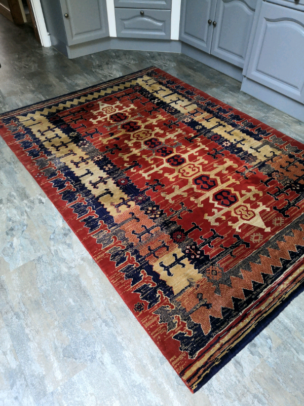 Large Rug in Bexleyheath, London Gumtree