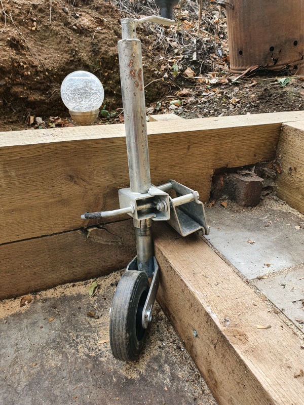 Jockey Wheel in Pangbourne, Berkshire Gumtree