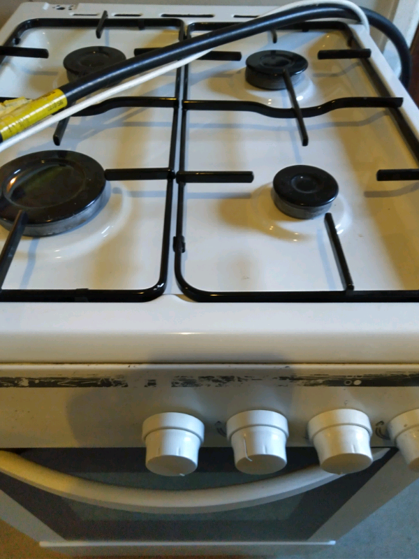 currys essentials gas hob