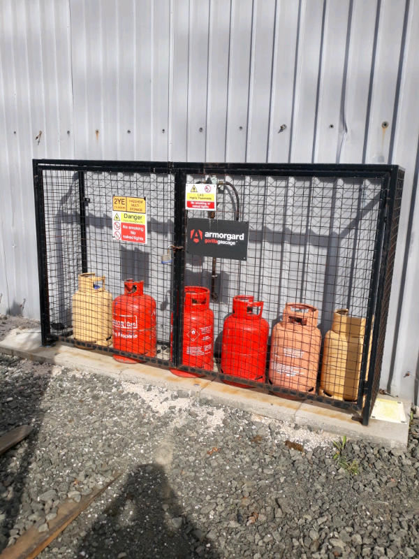 Gas cage in Sighthill, Edinburgh Gumtree