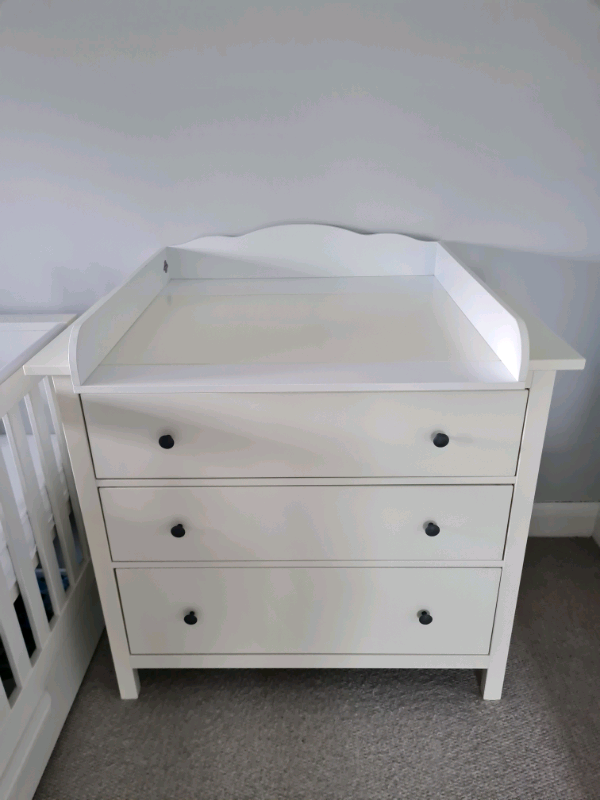 Puckdaddy White Changing Top Table Topper Unit for IKEA Hemnes Drawers