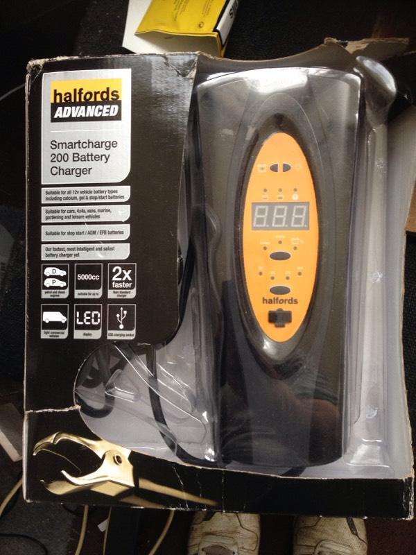 Battery charger in Southampton, Hampshire Gumtree