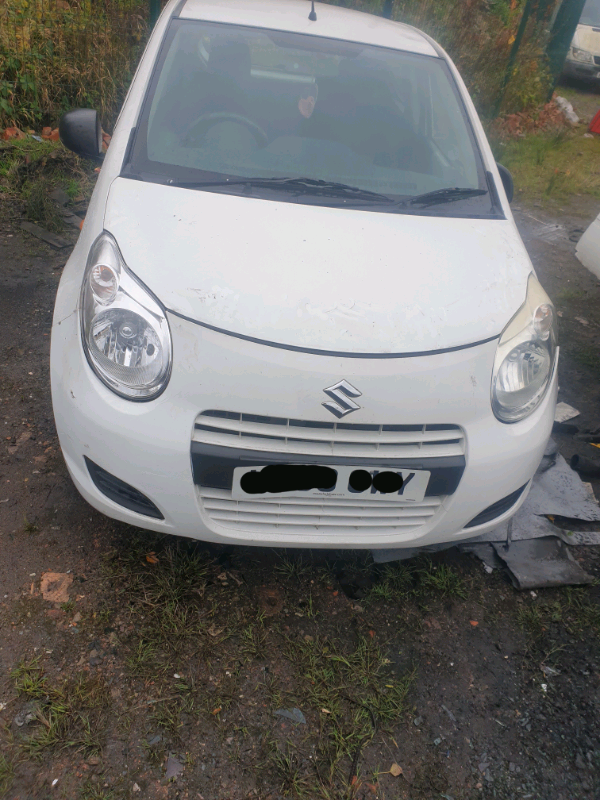 Suzuki alto sz3 2010 1.0 petrol breaking / spares in Royton