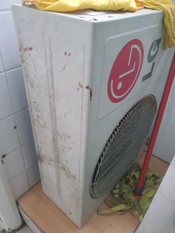 Free Air conditioner | in Heathrow, London | Gumtree