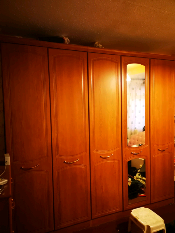 Alstons furniture large 5 door wardrobe in Birmingham, West Midlands