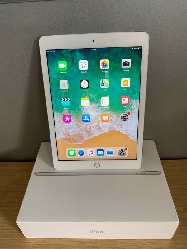 Apple Ipad 2018 6th Generation 32gb Wifi And Cellular 97 11 Month
