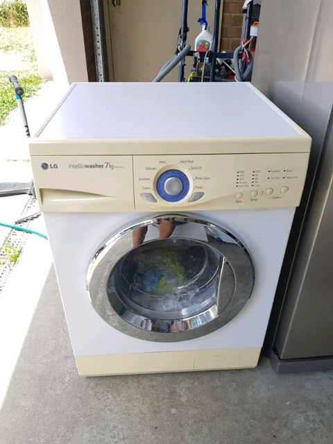 Стиральная машина intellowasher