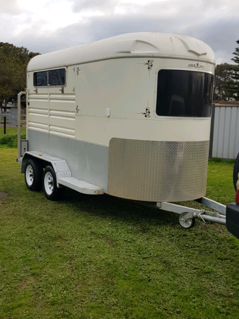 2013 extended 2 horse float for sale | Trailers | Gumtree ...