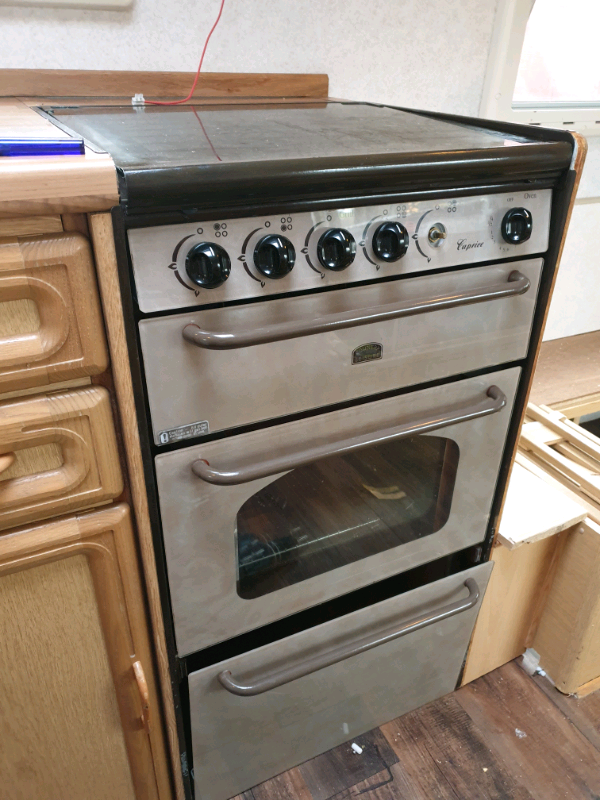 Caravan campervan or motorhome full oven hob grill in Huntly
