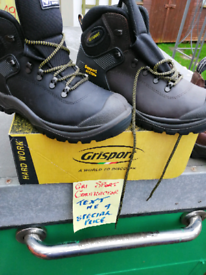 gri work boots