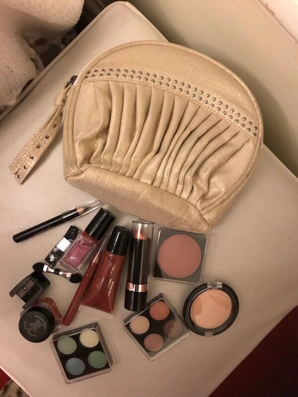 H.M Cosmetic bag and Makeup bundle in Bradford, West Yorkshire Gumtree