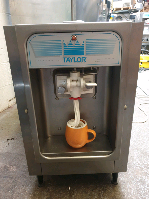 TAYLOR 152 ICE CREAM MACHINE AS USED BY NANDOS AND PIZZA HUT in