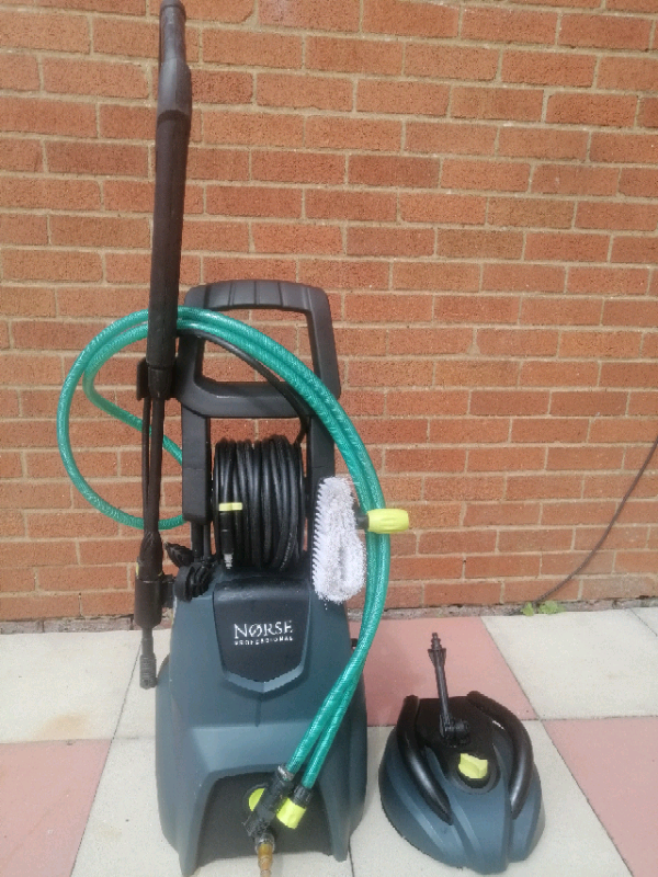 Norse SK155 Professional Pressure Washer. in