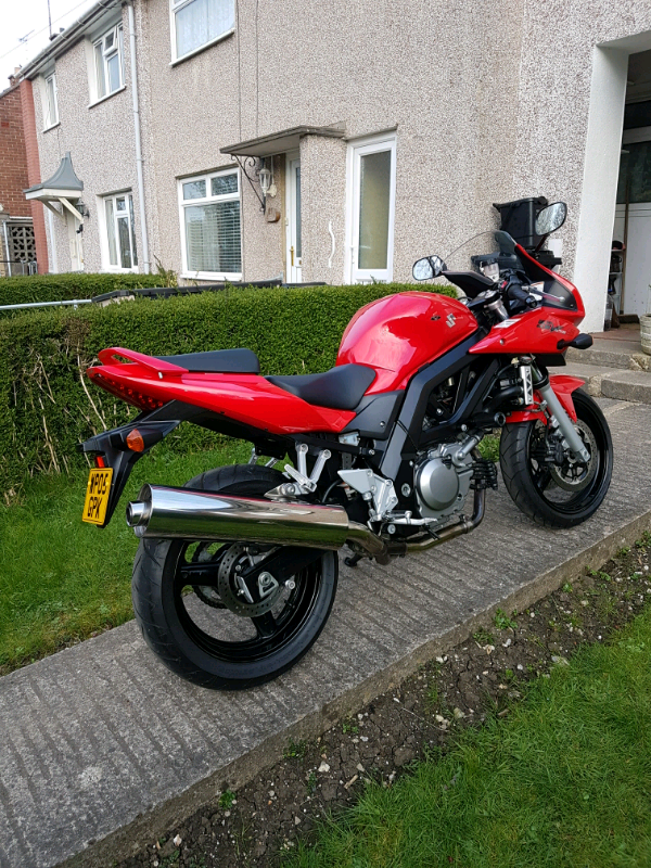 Suzuki sv650s пластик