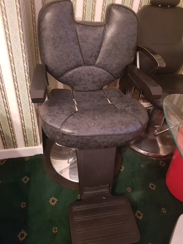 Barber chair in Bradford, West Yorkshire Gumtree