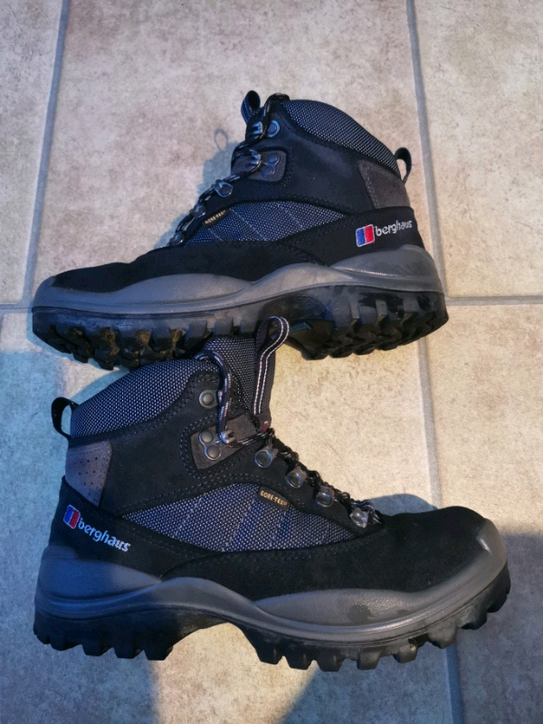 berghaus gore tex walking boots