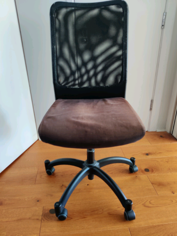 Used Ikea office chair - ideal for home working | in Wandsworth, London