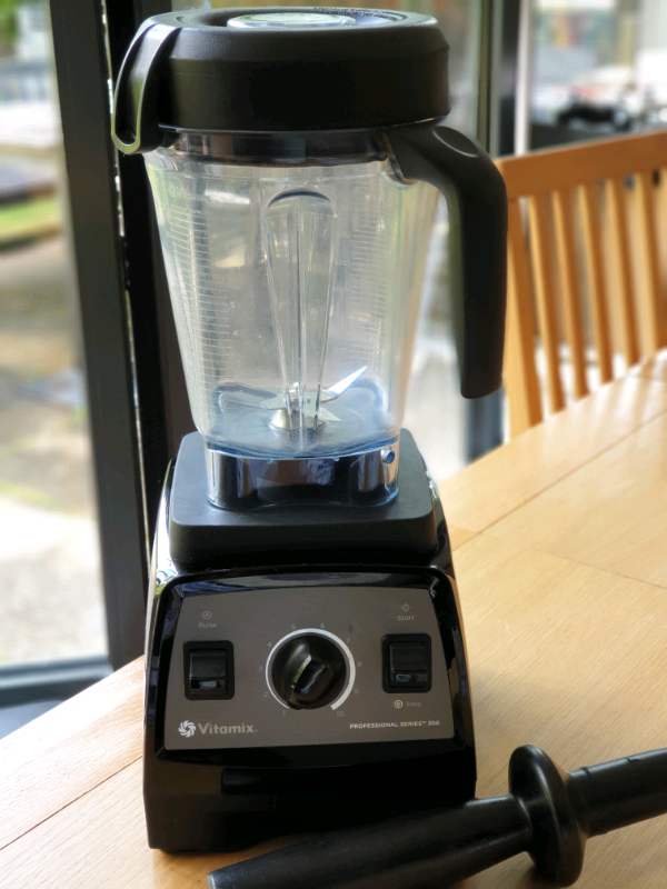Vitamix Pro 300 Professional Series Blender 2L Black in Fleet