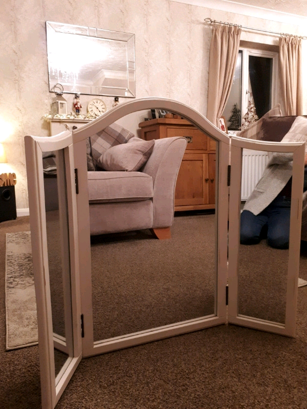 Bedroom dressing table triple mirror White wood | in ...