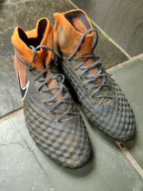 Nike Womens Magista Orden II FG (Light .com