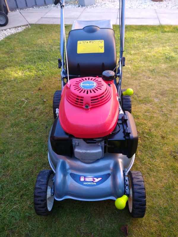 Honda izy petrol lawnmower in Ashington, Northumberland Gumtree