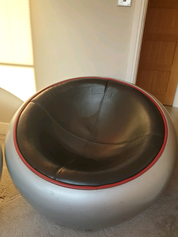 Eero Aarnio Egg Pod Ball Chairs X2 1970 S Retro Vintage