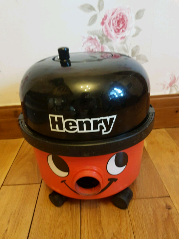 1000/1200w HENRY VACUUM CLEANER in Ringwood, Hampshire Gumtree