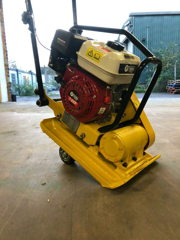 Professional Whacker plate compactor With Wheels NEW BOXED in