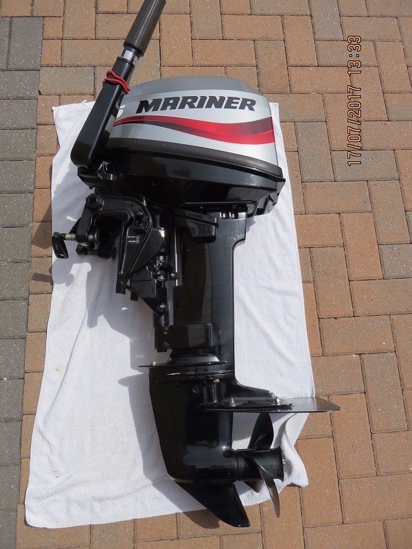 Outboard engine Mariner Mercury 15 hp outboard motor inflatable rib