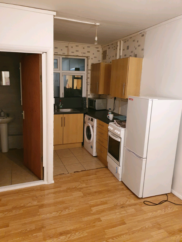 2 bedroom flat let in Dagenham, London Gumtree