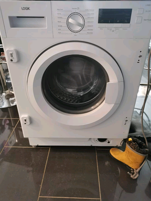 Integrated washing machine? in Cowdenbeath, Fife Gumtree
