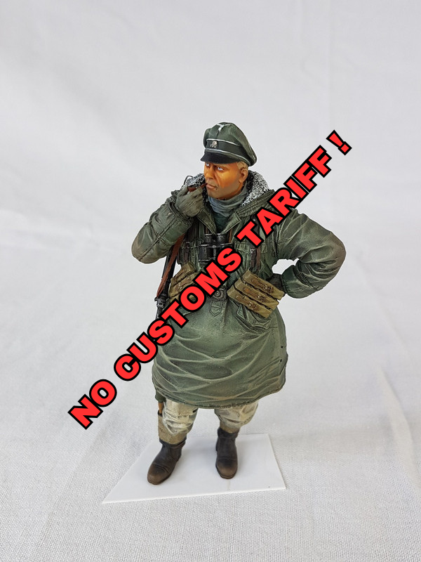 Winter German Tank Rider #4 - 1943-45  Built and painted 1/16 scale Resin Figure