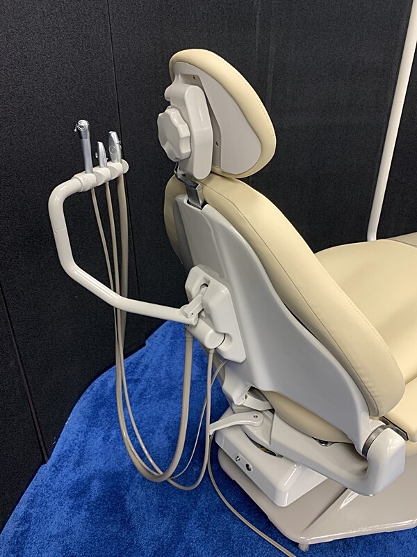 ADEC 1040 Cascade Dental Operatory Package New Seamless Vinyl