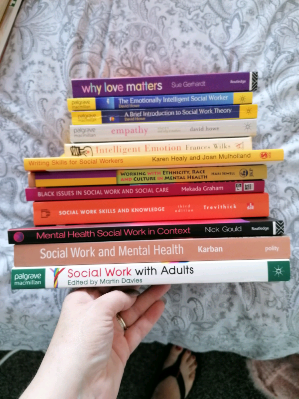 Social Work Books To Read / 11 Best Books To Read To Improve Your
