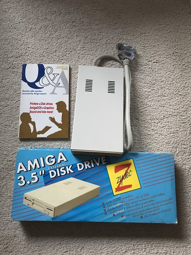 Commodore Amiga 500 600 1....