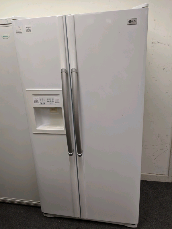 BHF LG White American Style Fridge Freezer in Eastleigh, Hampshire