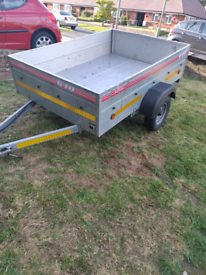 Caddy trailer 640