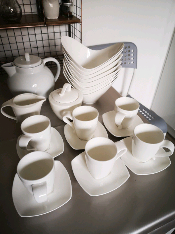 dunelm pausa tea set, bowls, sugar pot, milk pot, teapot, cusp saucers