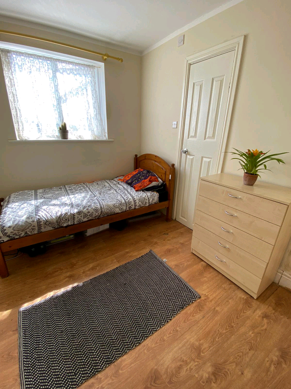 Small bedsit to let in Fishponds dss in Fishponds, Bristol