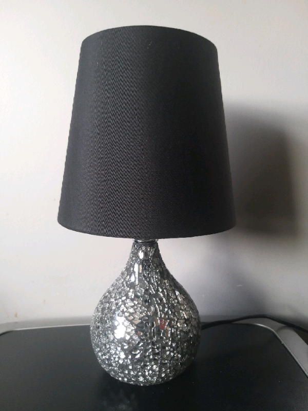 Dunelm 2 x bedside lamps. Black shade with Mirror/crackle effect vgc in Peterborough