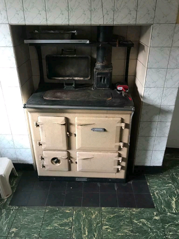 Wellstood Cooker Stove with back boiler in Crossgar, County Down
