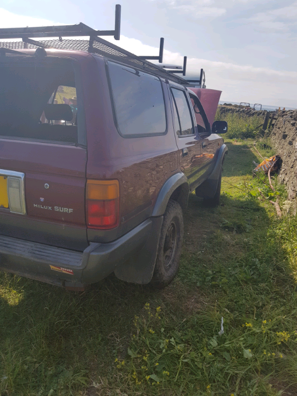 Toyota hilux surf 2