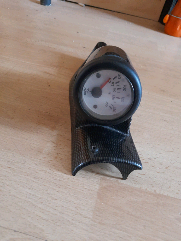 Vw golf mk 2 gauge holder..with white faced oil temperature vdo gauge